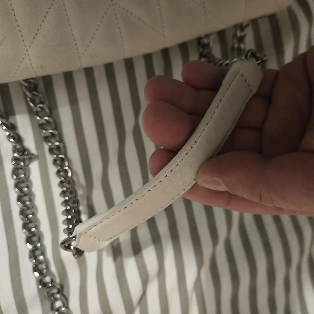 Authentic Karl Lagerfield Paris Quilted White Leather Crossbody‎ Bag